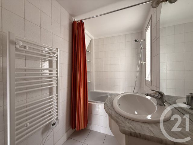 Appartement T2 à louer - 2 pièces - 30.65 m2 - BESANCON - 25 - FRANCHE-COMTE - Century 21 Chaprais Immobilier
