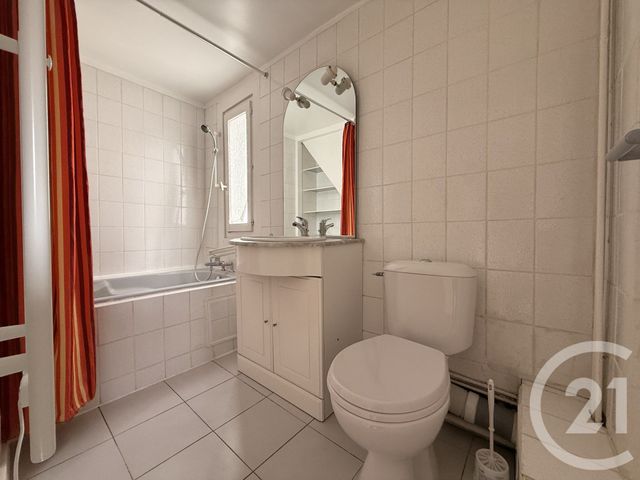 Appartement T2 à louer - 2 pièces - 30.65 m2 - BESANCON - 25 - FRANCHE-COMTE - Century 21 Chaprais Immobilier