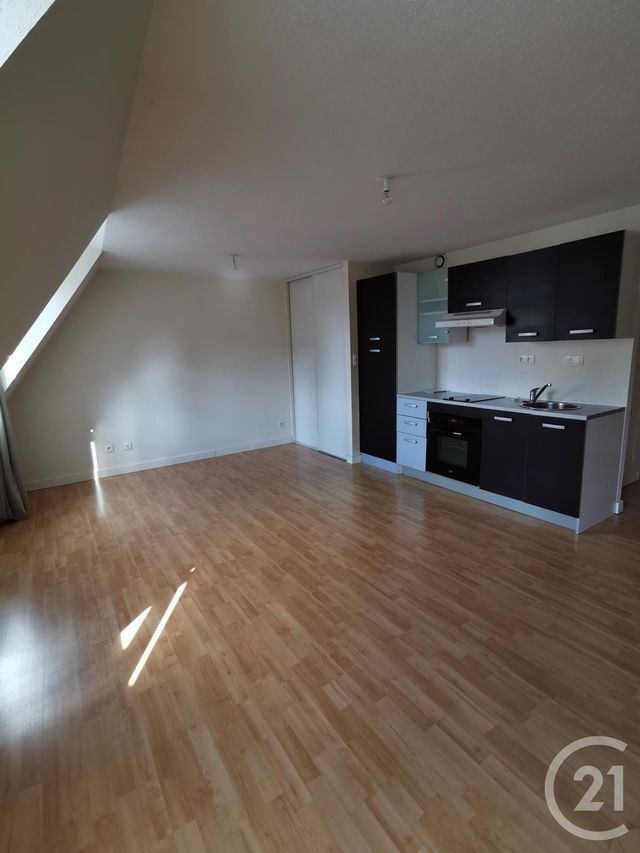 Appartement F1 bis duplex à louer - 2 pièces - 37.6 m2 - BESANCON - 25 - FRANCHE-COMTE - Century 21 Chaprais Immobilier