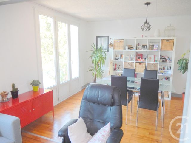 Appartement F4 à louer - 4 pièces - 66.39 m2 - BESANCON - 25 - FRANCHE-COMTE - Century 21 Chaprais Immobilier